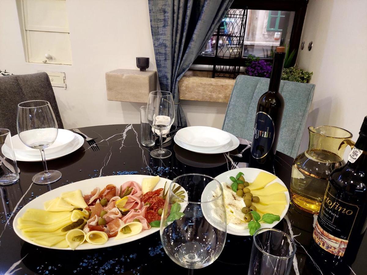 V Apartment Шибеник Экстерьер фото